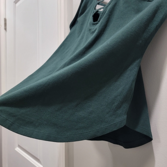 Express One Eleven Crisscross V-Cut Tank Top - Picture 5 of 9